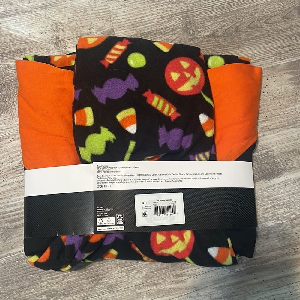 Halloween pajamas Large - Picture 4 of 4